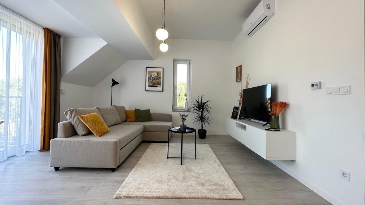 Mosonmagyaróvár Linden Apartman 106 - Adults Only מראה חיצוני תמונה