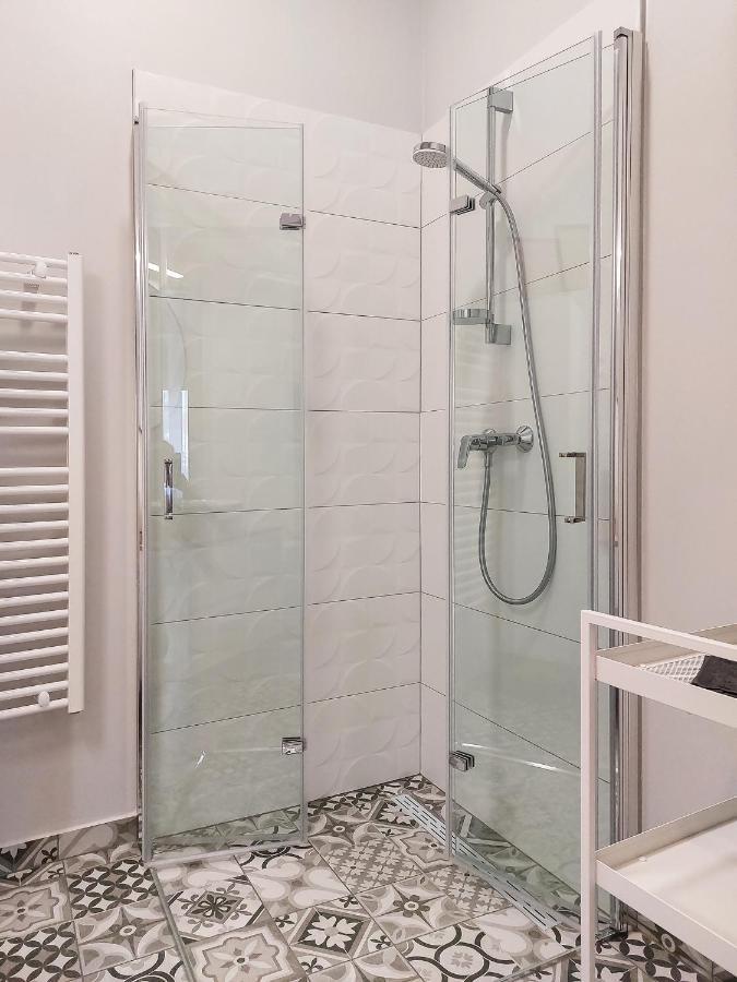 Mosonmagyaróvár Linden Apartman 106 - Adults Only מראה חיצוני תמונה