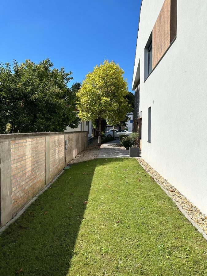 Mosonmagyaróvár Linden Apartman 106 - Adults Only מראה חיצוני תמונה