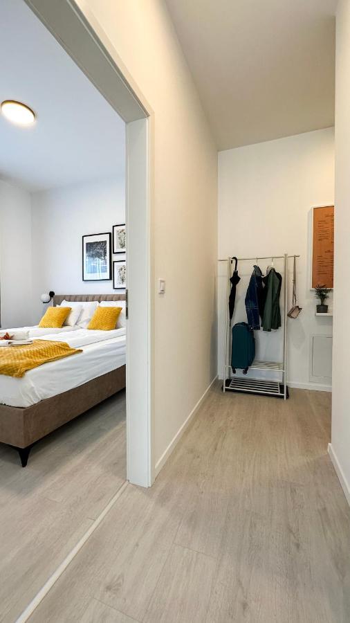 Mosonmagyaróvár Linden Apartman 106 - Adults Only מראה חיצוני תמונה