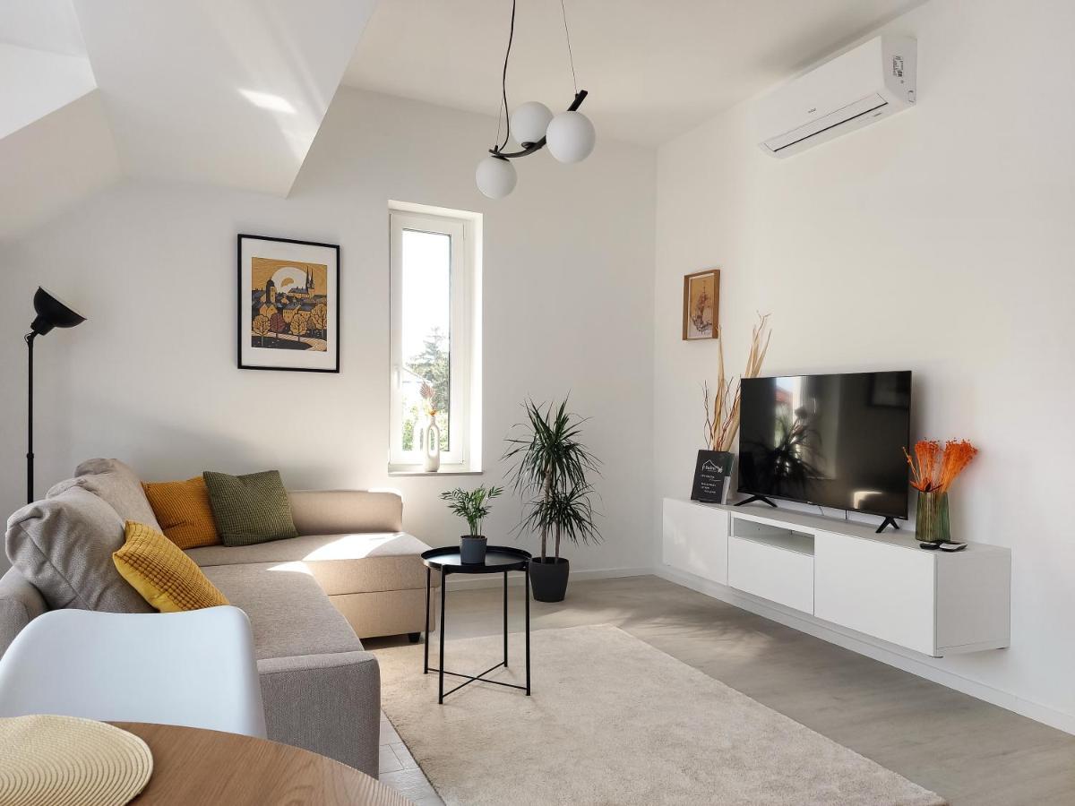 Mosonmagyaróvár Linden Apartman 106 - Adults Only מראה חיצוני תמונה